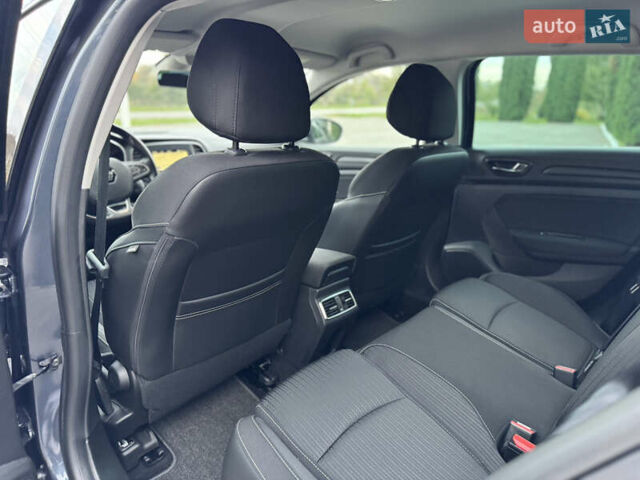 Серый Рено Меган, объемом двигателя 1.5 л и пробегом 178 тыс. км за 13900 $, фото 102 на Automoto.ua