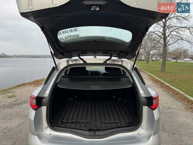 Серый Рено Меган, объемом двигателя 1.5 л и пробегом 165 тыс. км за 13900 $, фото 33 на Automoto.ua