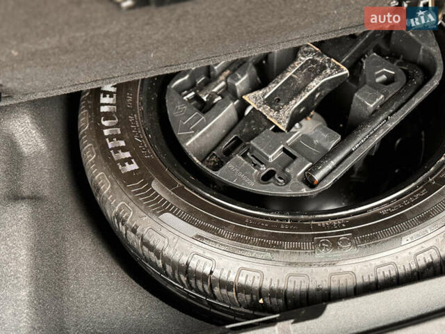 Серый Рено Меган, объемом двигателя 1.5 л и пробегом 243 тыс. км за 13800 $, фото 21 на Automoto.ua