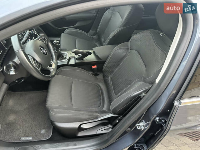 Сірий Рено Меган, об'ємом двигуна 1.5 л та пробігом 230 тис. км за 13300 $, фото 32 на Automoto.ua