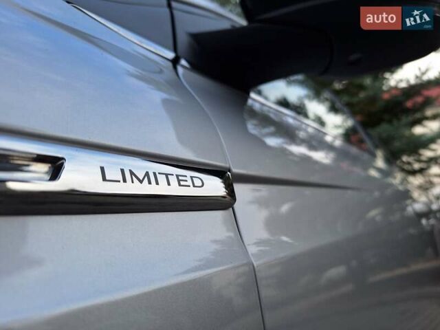 Серый Рено Меган, объемом двигателя 1.3 л и пробегом 188 тыс. км за 11990 $, фото 2 на Automoto.ua