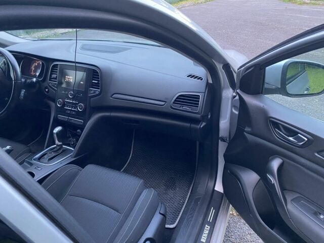 Серый Рено Меган, объемом двигателя 1.5 л и пробегом 248 тыс. км за 12100 $, фото 6 на Automoto.ua