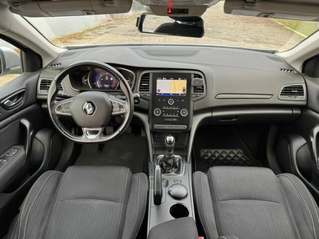 Серый Рено Меган, объемом двигателя 1.5 л и пробегом 165 тыс. км за 13800 $, фото 11 на Automoto.ua