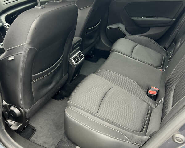 Серый Рено Меган, объемом двигателя 0 л и пробегом 174 тыс. км за 15100 $, фото 27 на Automoto.ua