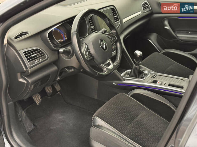 Серый Рено Меган, объемом двигателя 1.5 л и пробегом 243 тыс. км за 13800 $, фото 26 на Automoto.ua