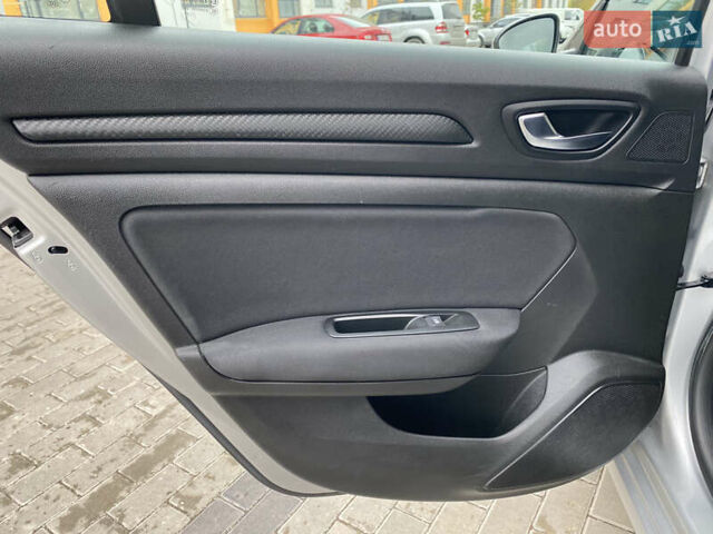 Сірий Рено Меган, об'ємом двигуна 1.5 л та пробігом 217 тис. км за 13550 $, фото 30 на Automoto.ua