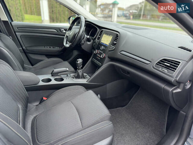 Серый Рено Меган, объемом двигателя 1.5 л и пробегом 178 тыс. км за 13900 $, фото 88 на Automoto.ua