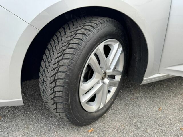 Серый Рено Меган, объемом двигателя 1.5 л и пробегом 165 тыс. км за 13800 $, фото 21 на Automoto.ua