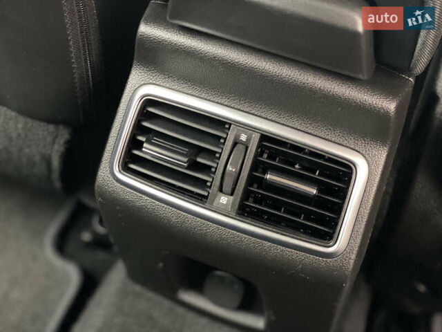 Сірий Рено Меган, об'ємом двигуна 1.5 л та пробігом 217 тис. км за 13550 $, фото 43 на Automoto.ua