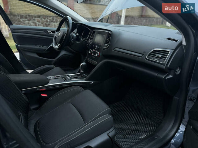 Серый Рено Меган, объемом двигателя 1.5 л и пробегом 240 тыс. км за 12500 $, фото 35 на Automoto.ua