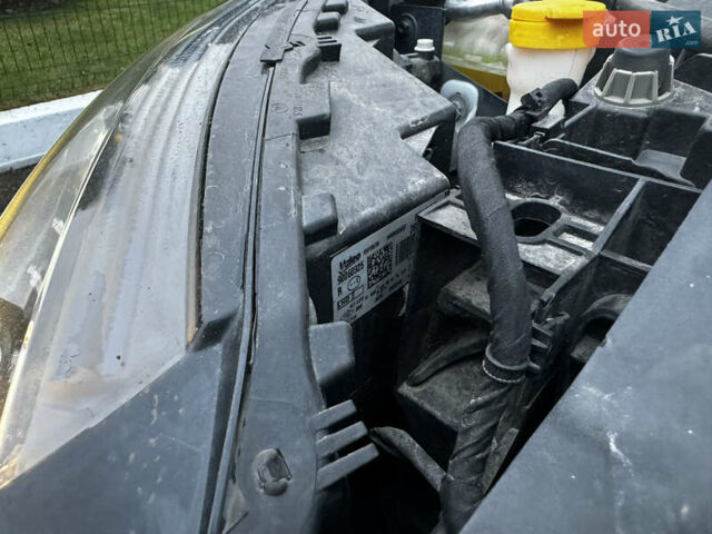 Серый Рено Меган, объемом двигателя 1.5 л и пробегом 240 тыс. км за 12500 $, фото 56 на Automoto.ua