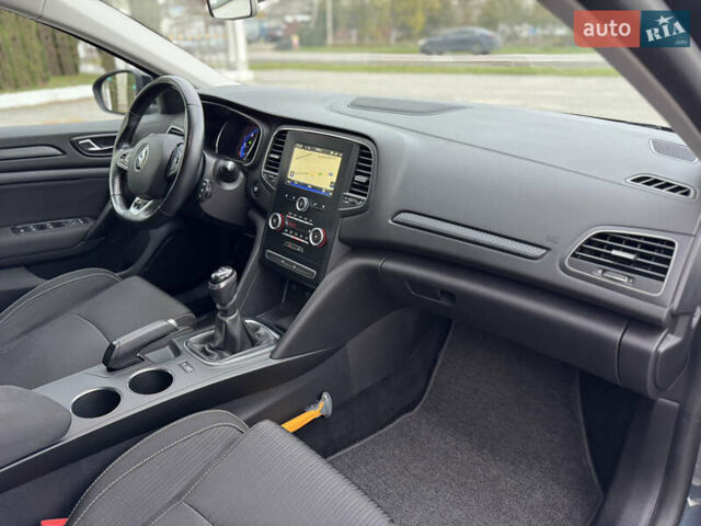 Серый Рено Меган, объемом двигателя 1.5 л и пробегом 178 тыс. км за 13900 $, фото 85 на Automoto.ua