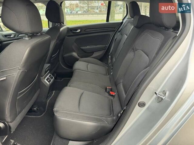 Серый Рено Меган, объемом двигателя 1.5 л и пробегом 165 тыс. км за 13900 $, фото 30 на Automoto.ua