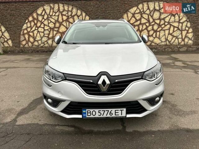 Серый Рено Меган, объемом двигателя 1.46 л и пробегом 220 тыс. км за 12700 $, фото 5 на Automoto.ua