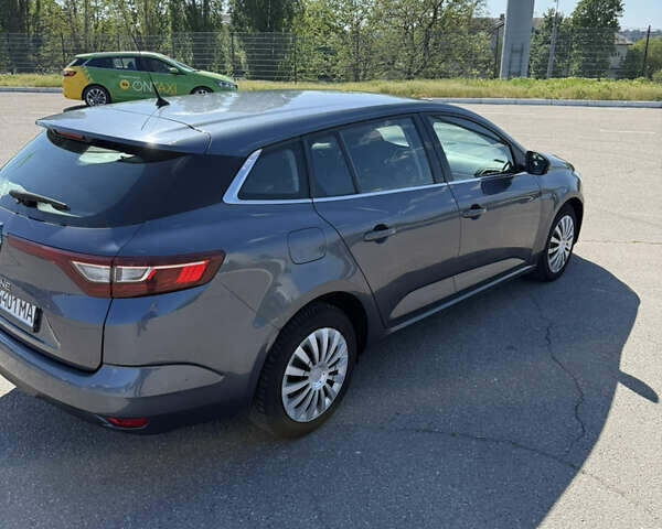 Серый Рено Меган, объемом двигателя 1.46 л и пробегом 237 тыс. км за 10500 $, фото 4 на Automoto.ua