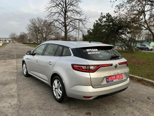 Серый Рено Меган, объемом двигателя 1.5 л и пробегом 165 тыс. км за 13900 $, фото 4 на Automoto.ua