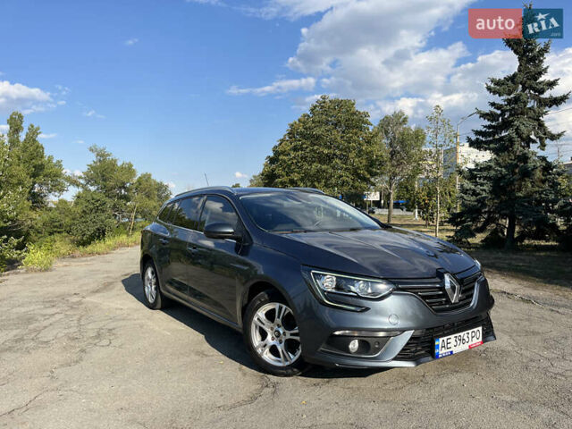 Сірий Рено Меган, об'ємом двигуна 1.46 л та пробігом 177 тис. км за 14900 $, фото 1 на Automoto.ua