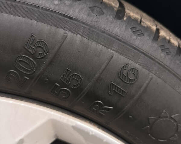 Серый Рено Меган, объемом двигателя 0 л и пробегом 174 тыс. км за 15100 $, фото 44 на Automoto.ua