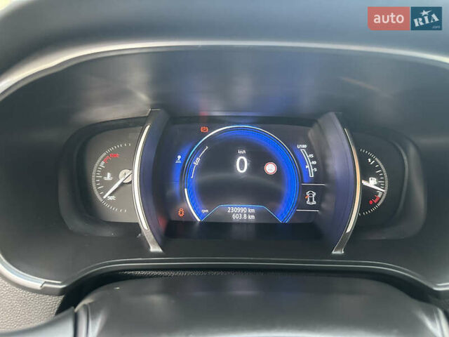 Сірий Рено Меган, об'ємом двигуна 1.5 л та пробігом 230 тис. км за 13300 $, фото 34 на Automoto.ua