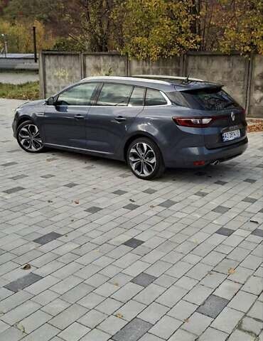 Рено Меган 2018 в Мукачеве на Automoto.ua Серый Рено Меган, объемом двигателя 1.6 л и пробегом 243 тыс. км за 15200 $, фото 8 на Automoto.ua