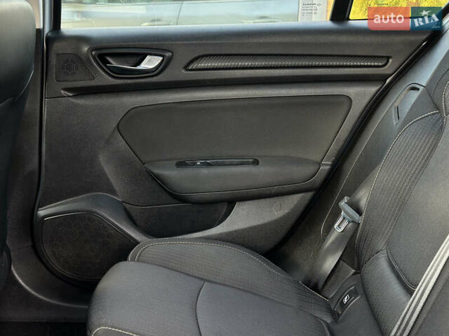 Серый Рено Меган, объемом двигателя 1.46 л и пробегом 188 тыс. км за 13999 $, фото 43 на Automoto.ua