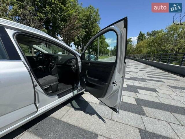 Серый Рено Меган, объемом двигателя 1.5 л и пробегом 163 тыс. км за 14000 $, фото 19 на Automoto.ua