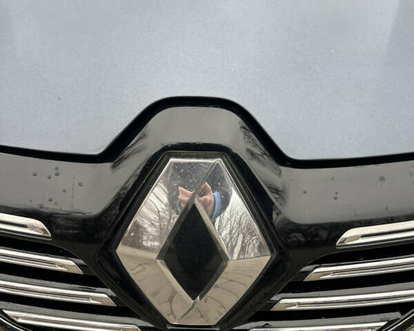 Серый Рено Меган, объемом двигателя 0 л и пробегом 174 тыс. км за 15100 $, фото 13 на Automoto.ua