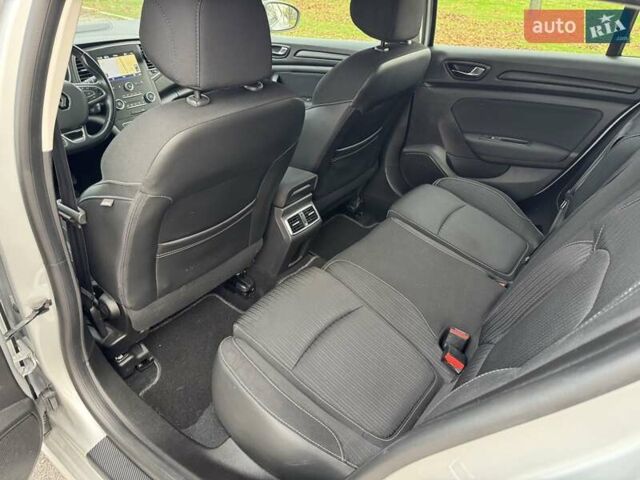 Серый Рено Меган, объемом двигателя 1.5 л и пробегом 165 тыс. км за 13900 $, фото 31 на Automoto.ua