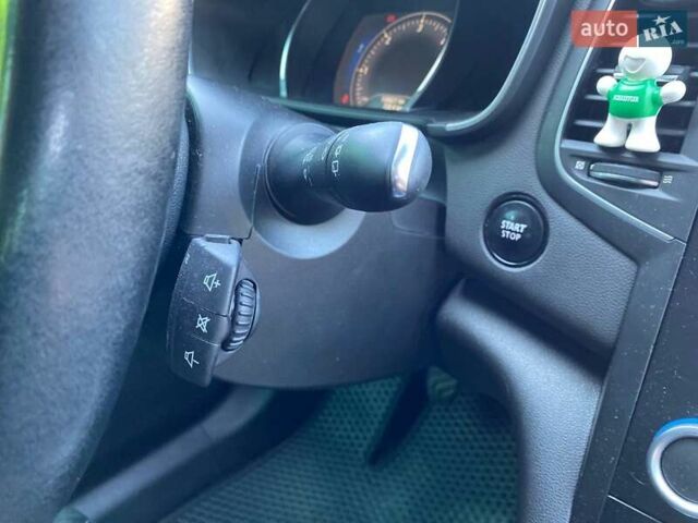 Сірий Рено Меган, об'ємом двигуна 1.46 л та пробігом 151 тис. км за 14300 $, фото 21 на Automoto.ua