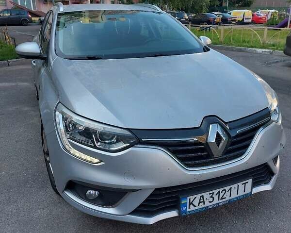 Сірий Рено Меган, об'ємом двигуна 1.46 л та пробігом 179 тис. км за 12500 $, фото 1 на Automoto.ua