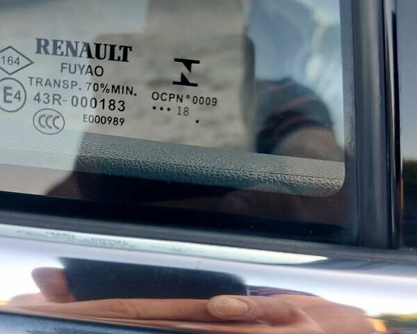 Сірий Рено Меган, об'ємом двигуна 1.46 л та пробігом 184 тис. км за 11900 $, фото 15 на Automoto.ua