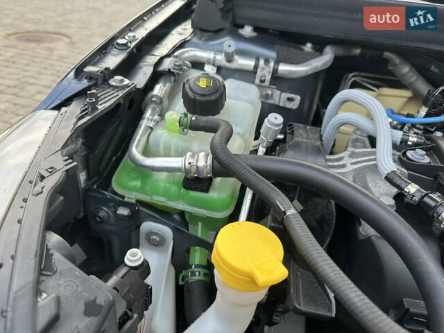 Сірий Рено Меган, об'ємом двигуна 1.5 л та пробігом 230 тис. км за 13300 $, фото 60 на Automoto.ua