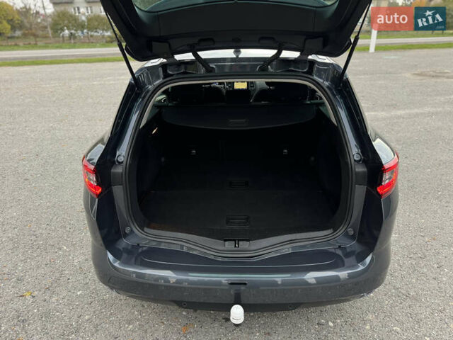 Серый Рено Меган, объемом двигателя 1.5 л и пробегом 178 тыс. км за 13900 $, фото 124 на Automoto.ua