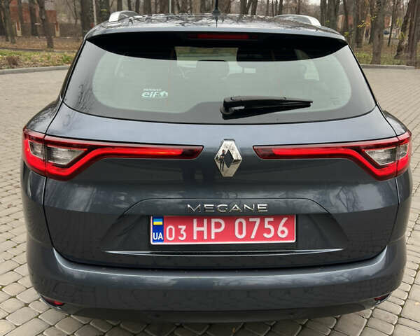 Серый Рено Меган, объемом двигателя 0 л и пробегом 174 тыс. км за 15100 $, фото 12 на Automoto.ua