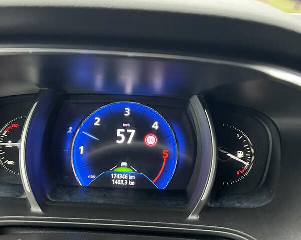 Серый Рено Меган, объемом двигателя 0 л и пробегом 174 тыс. км за 15100 $, фото 46 на Automoto.ua