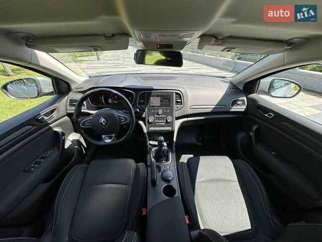 Серый Рено Меган, объемом двигателя 1.5 л и пробегом 163 тыс. км за 14000 $, фото 14 на Automoto.ua