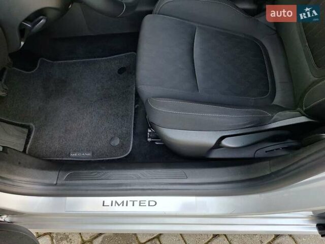 Серый Рено Меган, объемом двигателя 1.3 л и пробегом 188 тыс. км за 11990 $, фото 17 на Automoto.ua