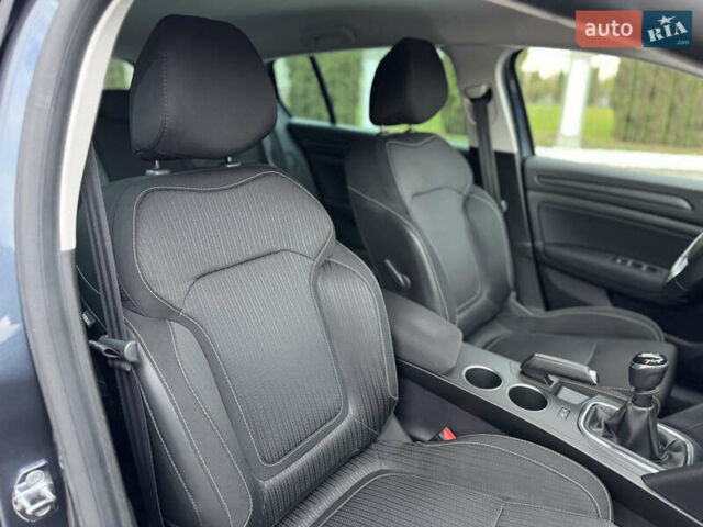 Серый Рено Меган, объемом двигателя 1.5 л и пробегом 178 тыс. км за 13900 $, фото 87 на Automoto.ua