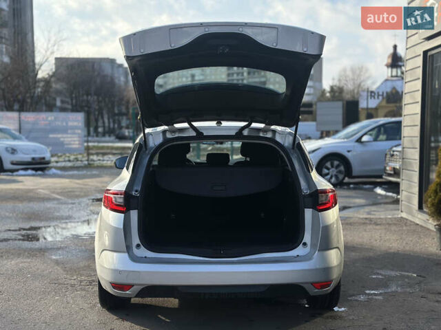 Серый Рено Меган, объемом двигателя 1.46 л и пробегом 188 тыс. км за 13999 $, фото 14 на Automoto.ua