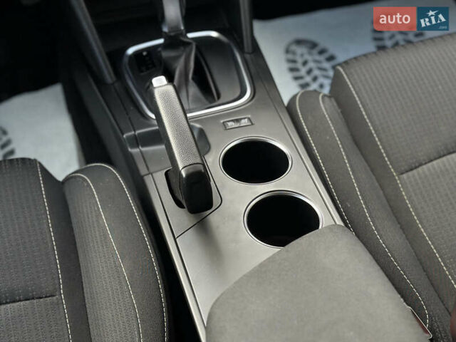 Серый Рено Меган, объемом двигателя 1.46 л и пробегом 188 тыс. км за 13999 $, фото 36 на Automoto.ua