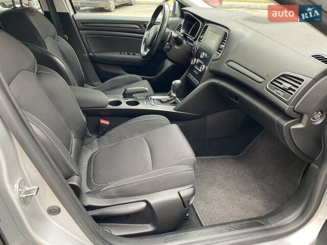 Сірий Рено Меган, об'ємом двигуна 1.5 л та пробігом 217 тис. км за 13550 $, фото 42 на Automoto.ua