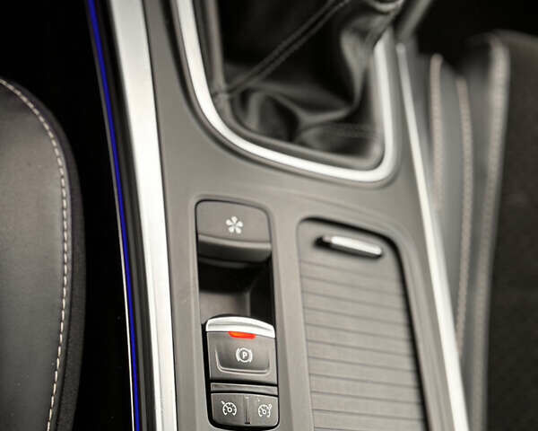 Серый Рено Меган, объемом двигателя 1.5 л и пробегом 243 тыс. км за 13800 $, фото 46 на Automoto.ua