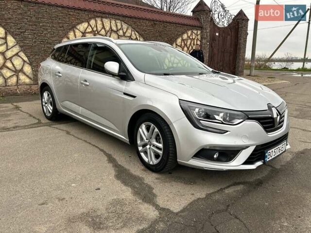 Серый Рено Меган, объемом двигателя 1.46 л и пробегом 220 тыс. км за 12700 $, фото 6 на Automoto.ua