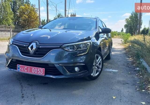 Рено Меган 2018 в Днепре (Днепропетровске) на Automoto.ua Серый Рено Меган, объемом двигателя 1.5 л и пробегом 176 тыс. км за 14300 $, фото 5 на Automoto.ua