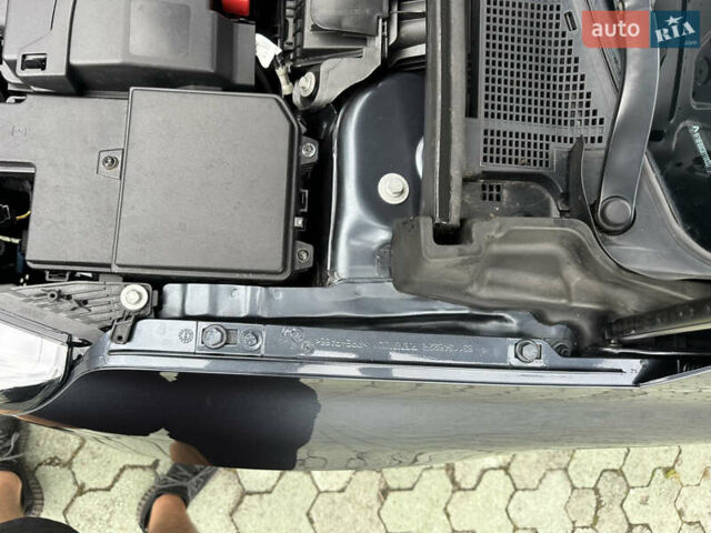 Серый Рено Меган, объемом двигателя 1.5 л и пробегом 230 тыс. км за 13300 $, фото 60 на Automoto.ua