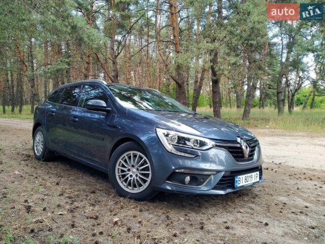 Серый Рено Меган, объемом двигателя 1.6 л и пробегом 153 тыс. км за 11850 $, фото 1 на Automoto.ua