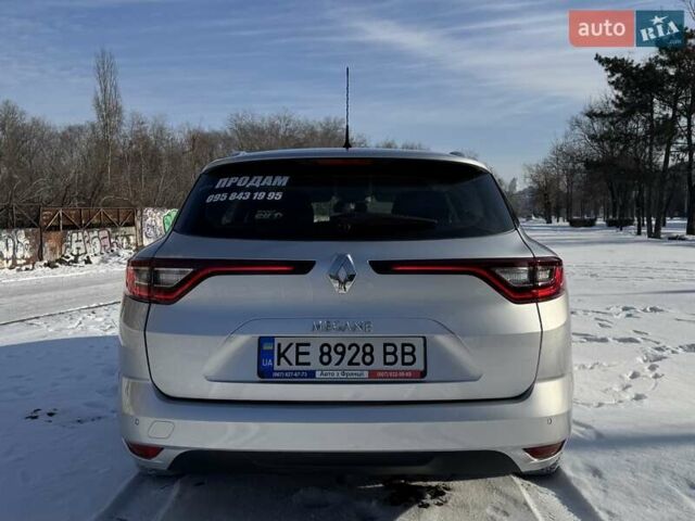 Серый Рено Меган, объемом двигателя 1.46 л и пробегом 165 тыс. км за 13900 $, фото 3 на Automoto.ua