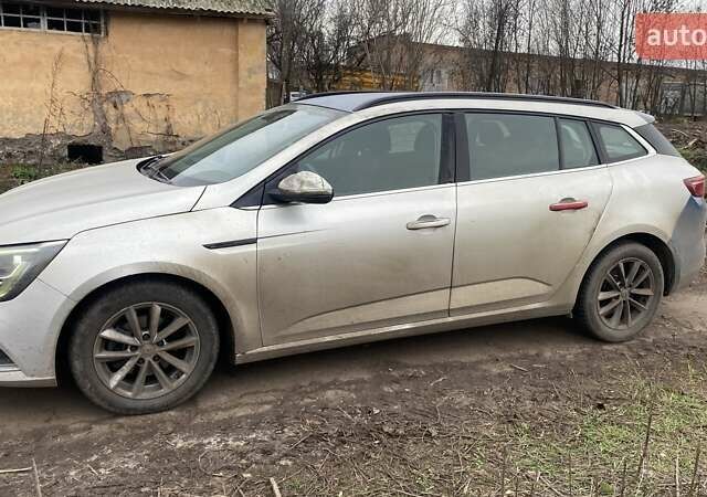 Серый Рено Меган, объемом двигателя 1.5 л и пробегом 230 тыс. км за 7600 $, фото 3 на Automoto.ua