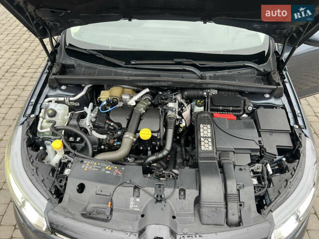 Серый Рено Меган, объемом двигателя 0 л и пробегом 174 тыс. км за 15100 $, фото 40 на Automoto.ua