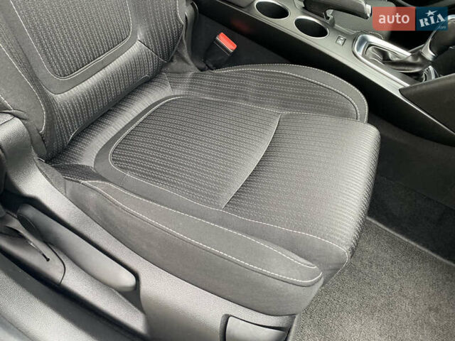 Сірий Рено Меган, об'ємом двигуна 1.5 л та пробігом 217 тис. км за 13550 $, фото 36 на Automoto.ua